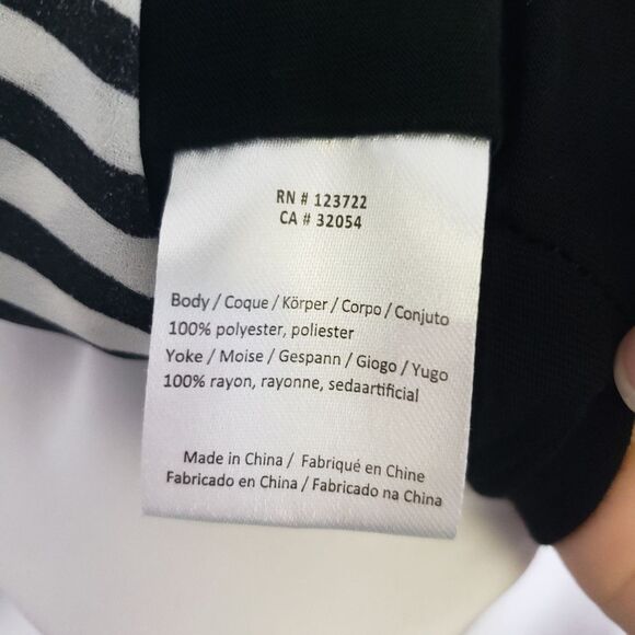 One September Anthro Madrigal flowy top XS - Picture 7 of 7